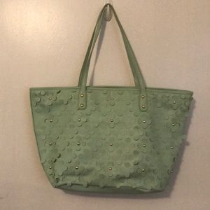 Spring tote !!!! Flowers pop out 🌸